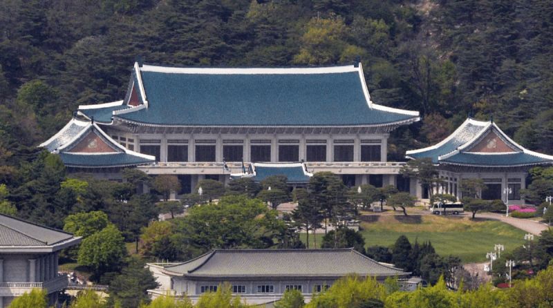 청와대, 가상자산 과세 2029년으로 또 유예…청년 여론·美 CARF 고려