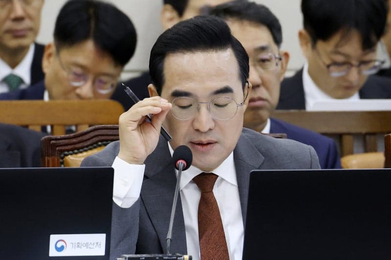 정부, 44조 원 규모 지출효율화 착수…AI로 재정 낭비 잡는다