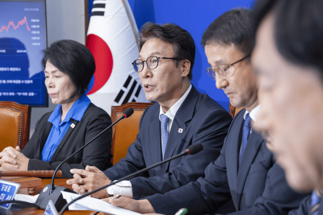 오세훈 항소심 무죄에 민주당 '사법부 정치화가 신뢰 무너뜨려'