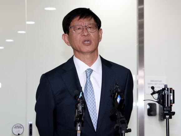10년 만에 부활한 특별감찰관…최길수 "정치적 중립·독립성 끝까지 견지"