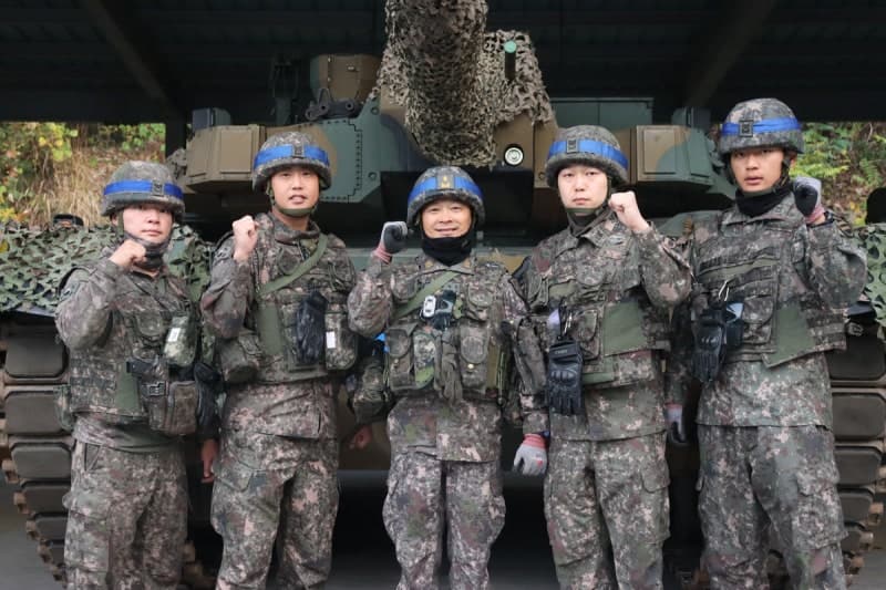 호국훈련 중 빛난 군인정신, 교통사고 현장서 노부부 구한 육군 장병들