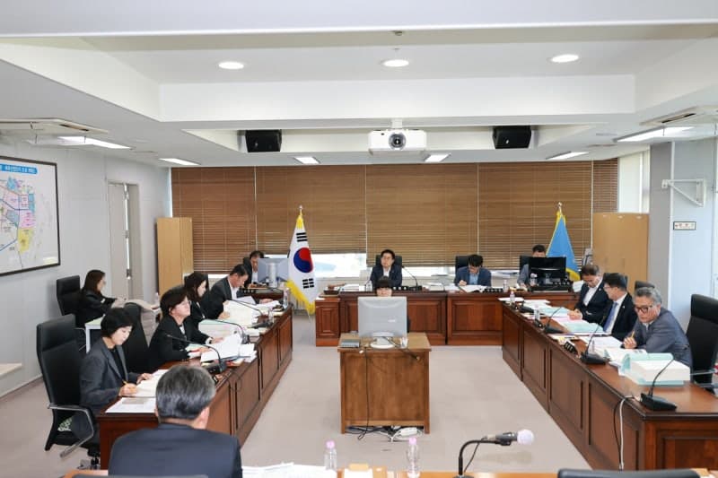포항시의회, 2026년 행정사무감사 마무리…시정 전반 개선 주문