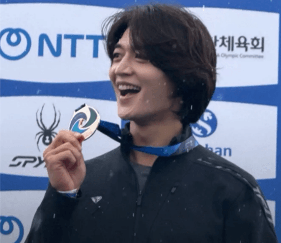 샤이니 민호, 국제 철인 3종 대회서 3위 입상하며 남다른 운동 실력 입증