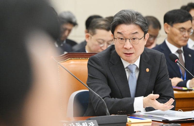 산은 이전 무산됐다던 금융위원장 발언에 부산 시민단체 일제히 반발