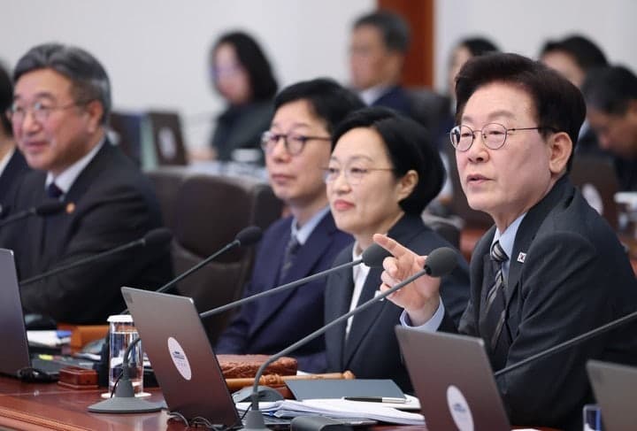 이재명 대통령 "지방세 체납관리단 최소 1만 명으로 대폭 확대하라"