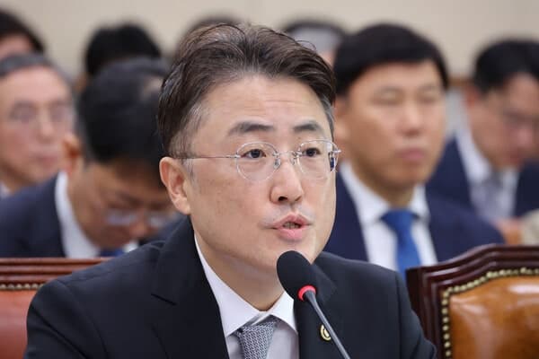 윤석열 전 대통령 부부 영치금 22억 논란에 법무부 기간별 한도 설정 검토