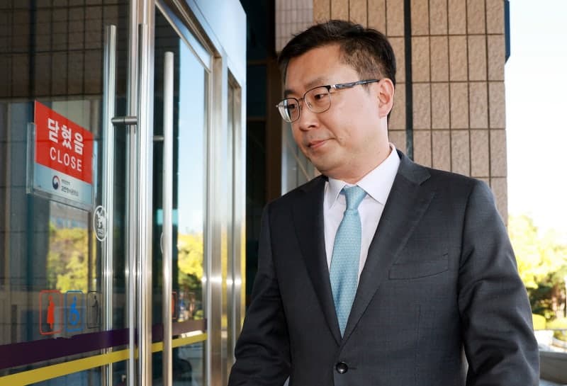 ‘이화영 재판 집단퇴정’ 검사들 징계 면해…김현우 불문경고·서현욱 무혐의