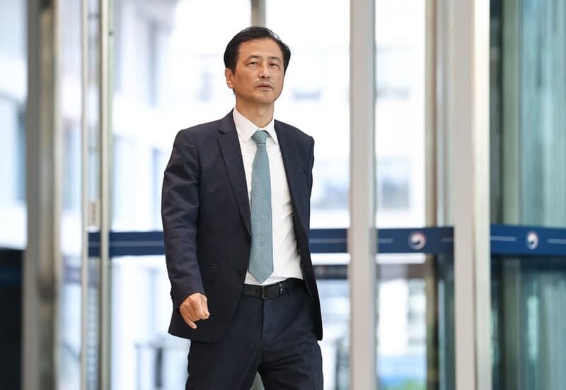 선관위 특검, 올림픽공원 투표지 247만 장 검증 착수…경찰 3300여 명 현장 배치