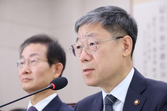오세훈 무죄 판결에 조희대 탄핵론 점화…여야 정면충돌