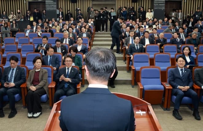대법원, 김건희 추가 구속영장 발부…민주당 "국민 상식에 부합하는 당연한 판단"