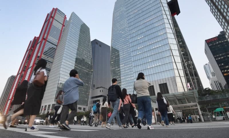 국내 증시 거래대금 5개월 새 64% 급감…증권주 바닥권 근접
