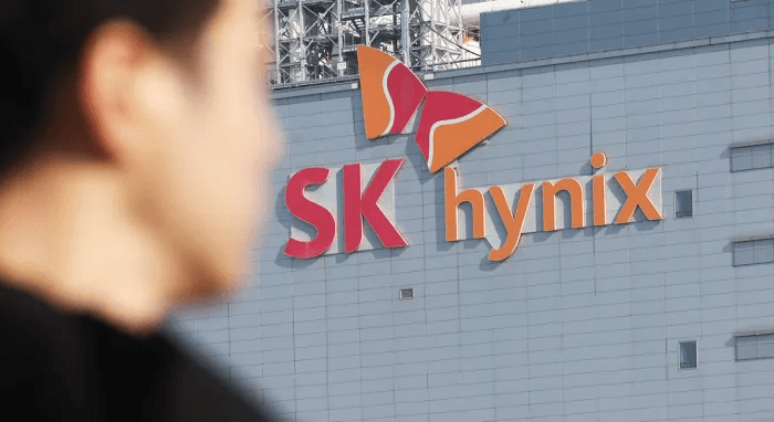 SK하이닉스, 역대급 실적에도 주가 급락…28일 실적 발표서 주주환원 카드 꺼낼까