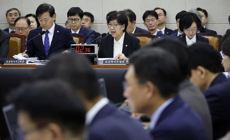 산후조리원 부가서비스 가격 조사 나선다…정은경 장관 "정보 공개 방안 마련"