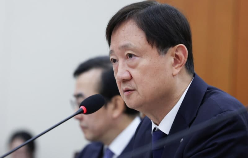 이찬진 금감원장 "은행지주 이사회, 형식적 의결 벗어나 경영진 견제 강화해야"