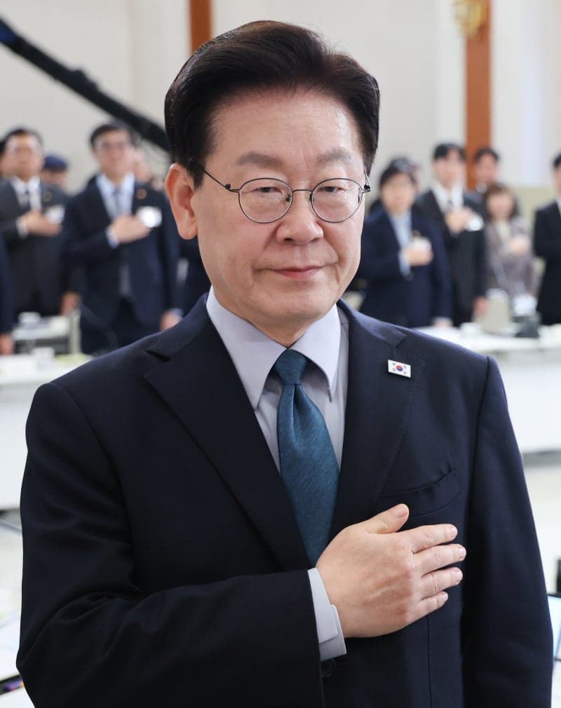 이재명 대통령 "좌우 떠나 극단적 진영주의 경계…잘못은 시정해야"