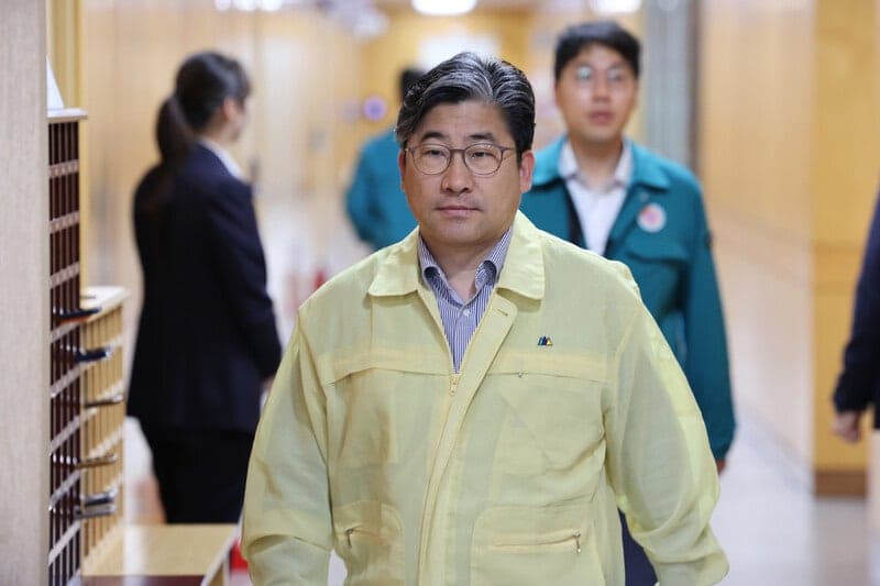 청와대 "외국인 노동자 존중하되 농업 인력 정책 패러다임 전환 필요"