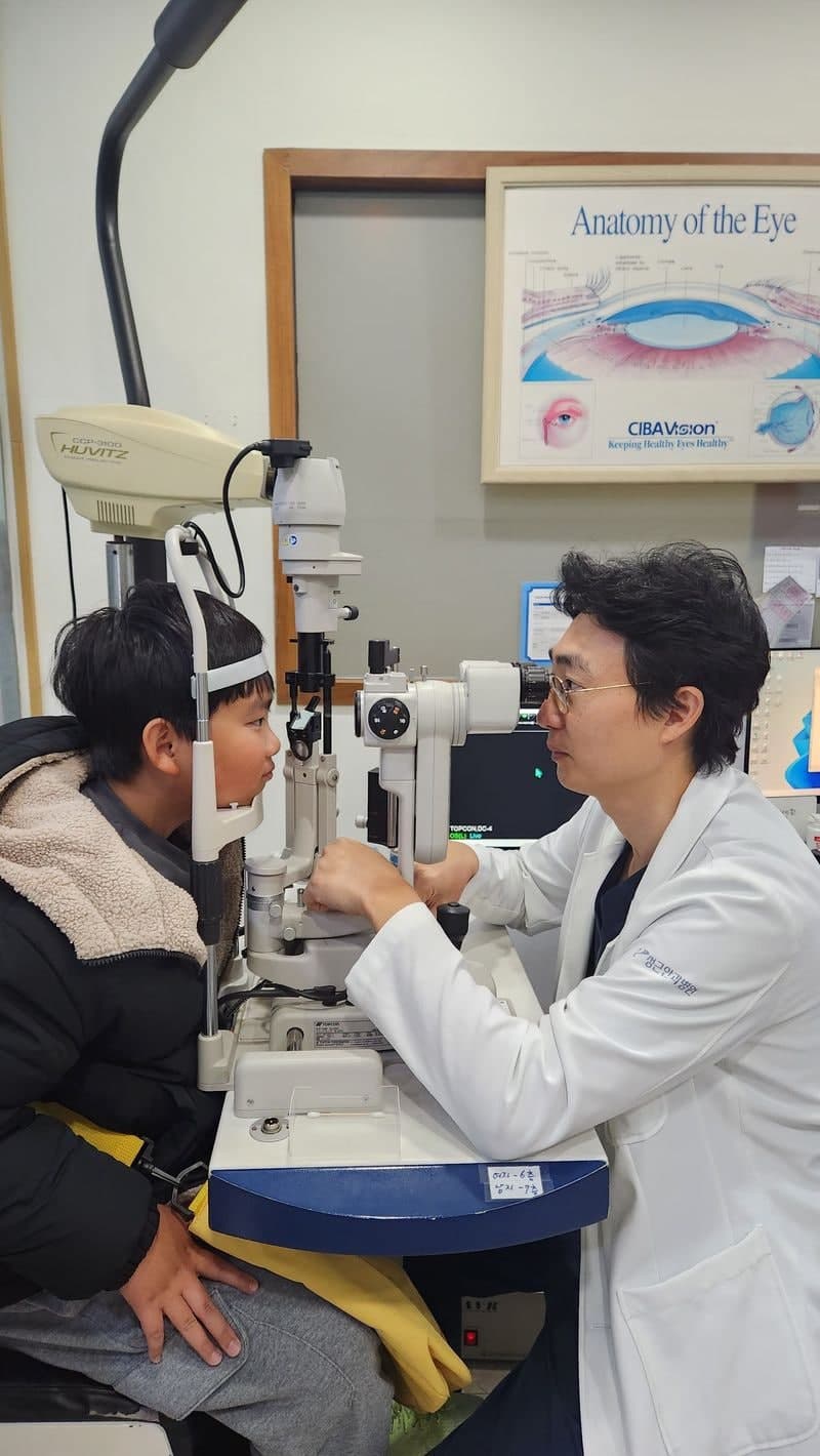 초등생 10명 중 6명 근시…안경 맞추기 전 '가성근시' 감별 필수