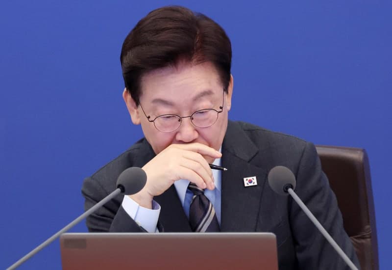 이재명 대통령 지지율 10주 만에 반등…정당 지지도는 조사마다 엇갈린 결과