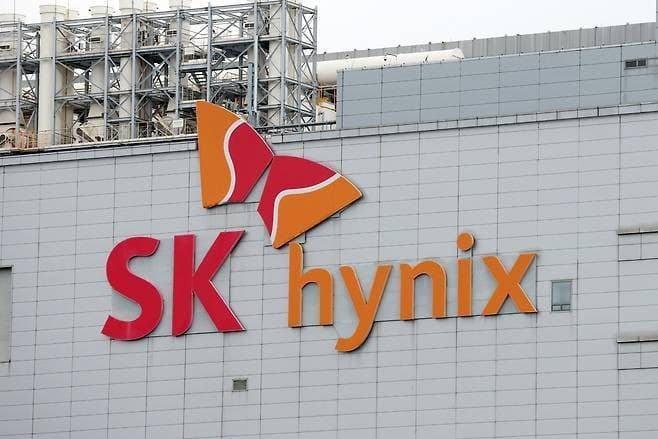 SK하이닉스, 2026년 100조 원 규모 주주환원 추진…자사주 소각 및 배당 확대