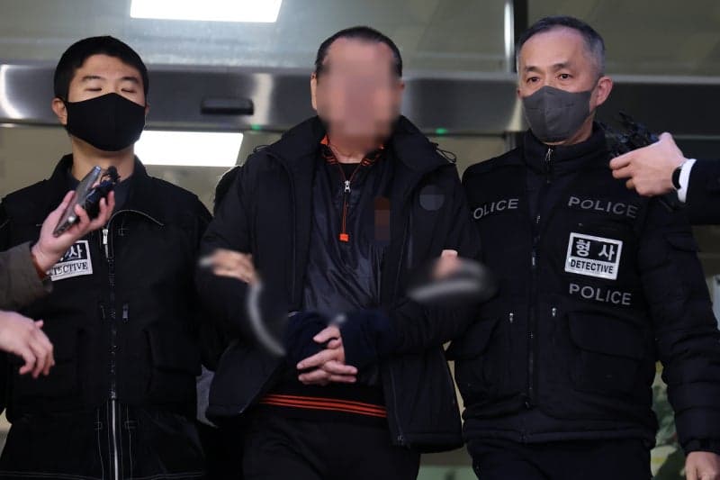 19명 다치게 한 '역삼 연쇄 방화' 70대 구속 송치…살인미수 혐의 추가