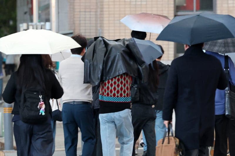출근길 영하권 추위 이어져…오후부터 전국 곳곳 비 소식