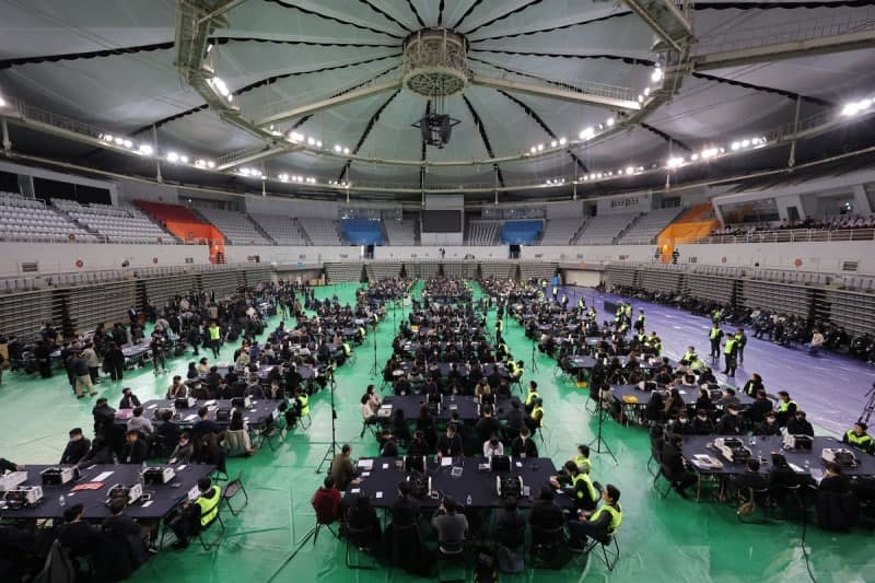 성능 미달 알고도 합격? 선관위 140억대 장비 납품 비리 특검 압수수색