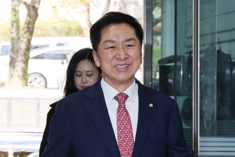 '김건희 명품백 전달 혐의' 김기현 1심 무죄·아내는 벌금 500만 원