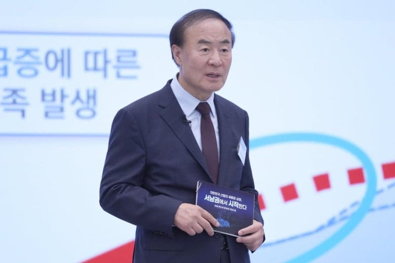 삼성전자 창립 57주년, 양대 수장 "호황에 안주 말고 근원적 경쟁력 강화해야"