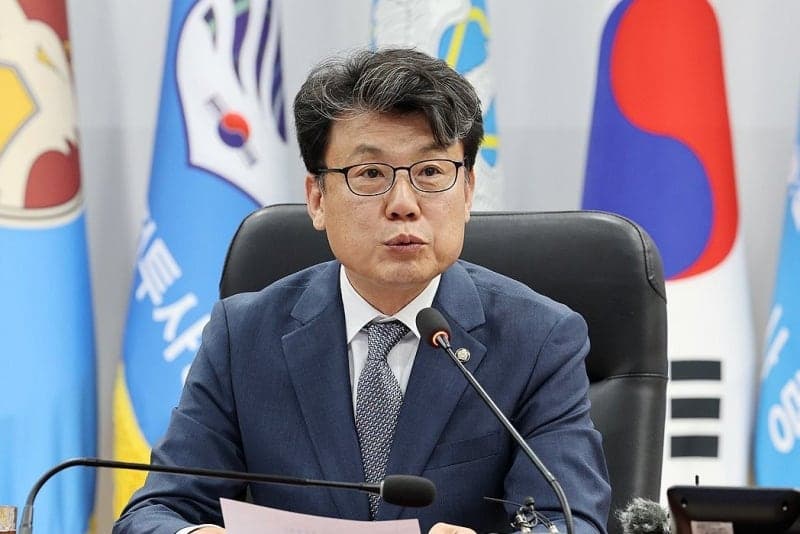 진성준 국방위원장 미국 비자 지연 사태에 여야 '외교적 망신' vs '비굴한 사대주의' 공방