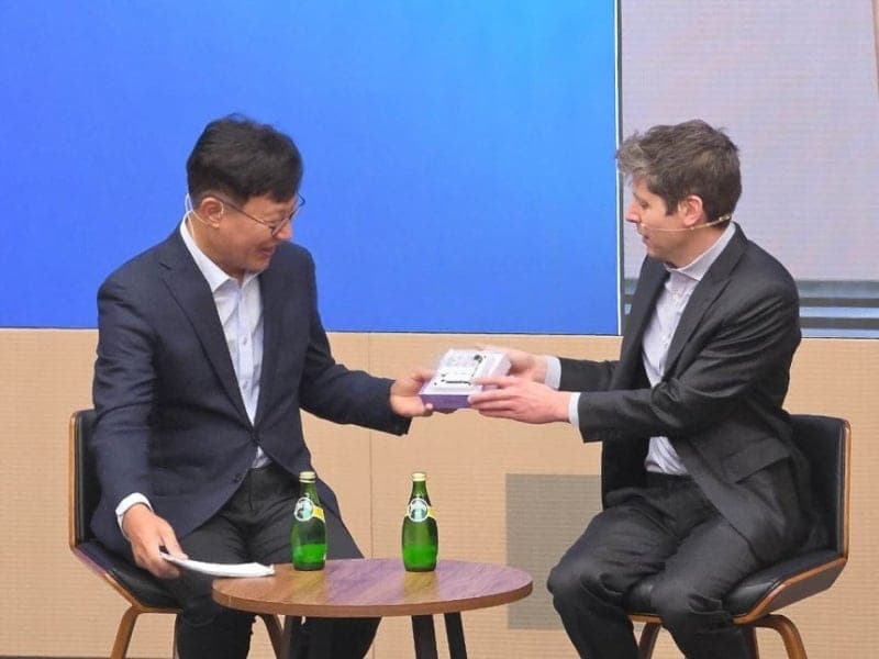 샘 올트먼이 삼성 경영진에 선물한 30만 원대 '코덱스 마이크로 키보드'의 정체